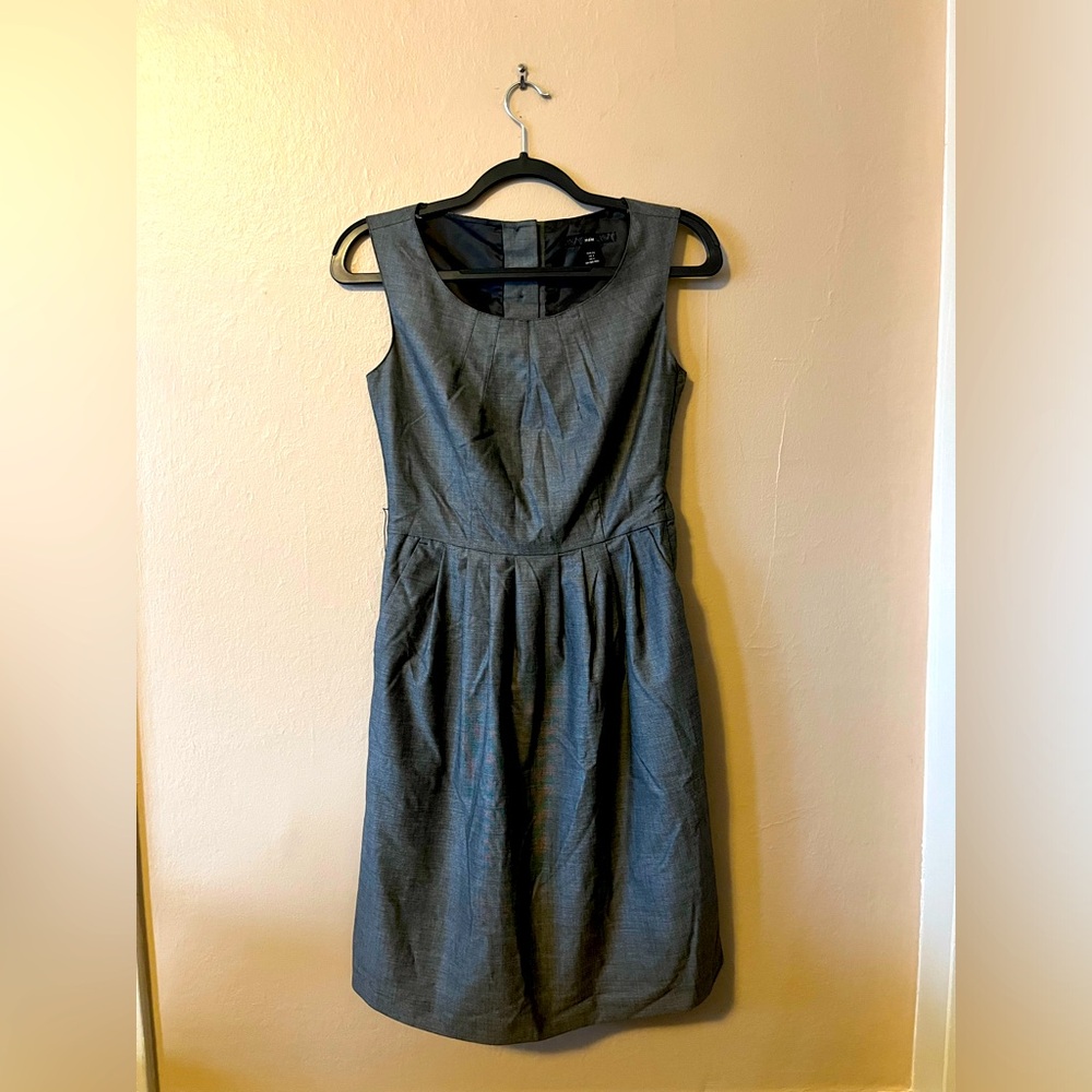 H&M Sleeveless Fit & Flare Pleated Dress 4